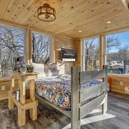 Red Rock Treehouse Unique In Old Colorado City كولورادو سبرينغس المظهر الخارجي الصورة