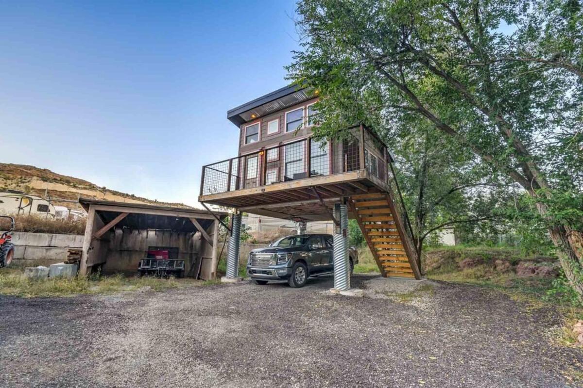Red Rock Treehouse Unique In Old Colorado City كولورادو سبرينغس المظهر الخارجي الصورة